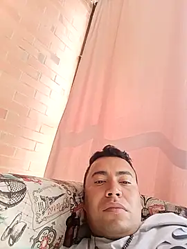 Diego leon27 online show from 01-08-25, 06:31