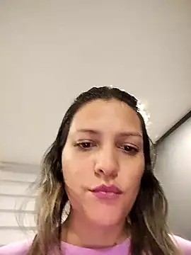 Mia Hampton online show from 01-24-25, 08:11