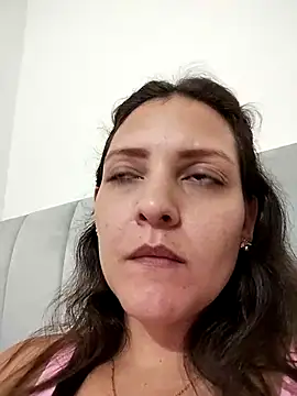 Mia Hampton online show from 03-21-25, 03:22