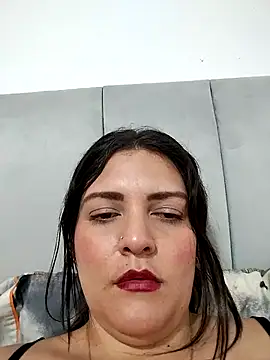 Snapshot of Mia_Hampton chatting on 12-20-25, 09:55 Mia Hampton online show from 12-20-25, 09:55