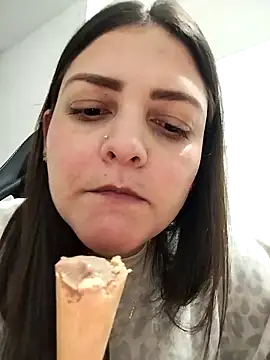 Snapshot of Mia_Hampton chatting on 02-03-26, 11:21 Mia Hampton online show from 02-03-26, 11:21