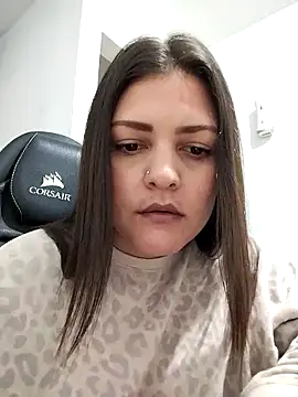 Snapshot of Mia_Hampton chatting on 02-13-26, 01:07 Mia Hampton online show from 02-13-26, 01:07