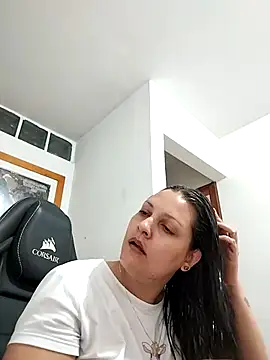 Snapshot of Mia_Hampton chatting on 02-17-26, 09:10 Mia Hampton online show from 02-17-26, 09:10