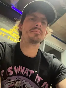 Snapshot of KBONE36 chatting on 01-31-26, 09:13 KBONE36 online show from 01-31-26, 09:13