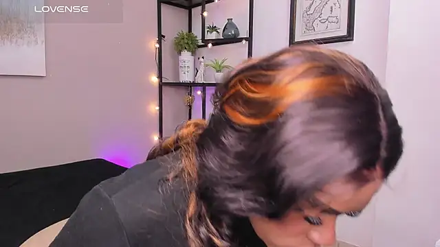 Briana Wells  online show from 04-26-26, 12:58