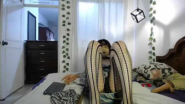 ivonne  hott1 online show from 02-23-26, 08:50