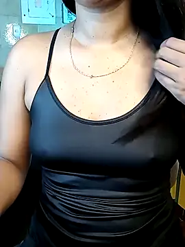 Snapshot of Leticia_goddes chatting on 01-26-25, 09:29 Leticia goddes online show from 01-26-25, 09:29