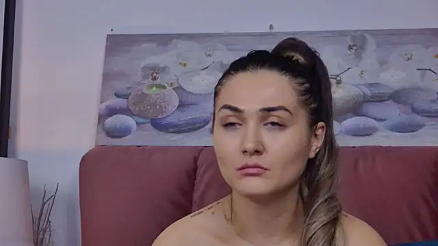 Snapshot of NicolLopeze chatting on 02-23-25, 04:02 NicolLopeze online show from 02-23-25, 04:02