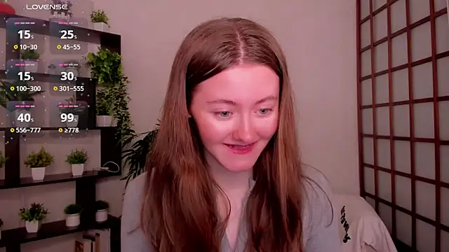 Snapshot of KateCuddle chatting on 05-27-26, 02:41 KateCuddle online show from 05-27-26, 02:41