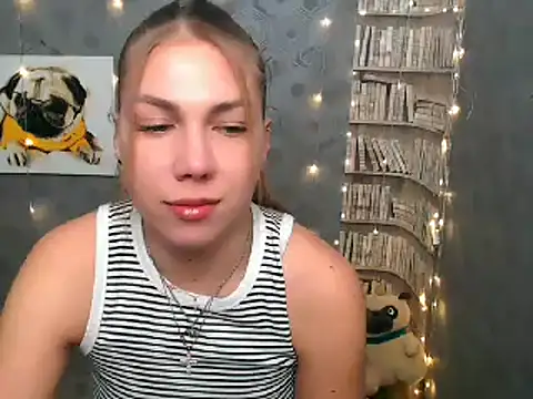 Snapshot of Sport_Tall_Doll chatting on 02-01-25, 05:49 Sport Tall Doll online show from 02-01-25, 05:49