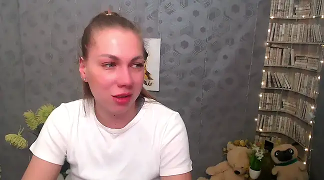 Snapshot of Sport_Tall_Doll chatting on 03-21-25, 09:01 Sport Tall Doll online show from 03-21-25, 09:01