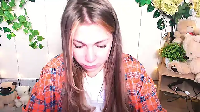 Sport Tall Doll online show from 02-24-26, 08:56