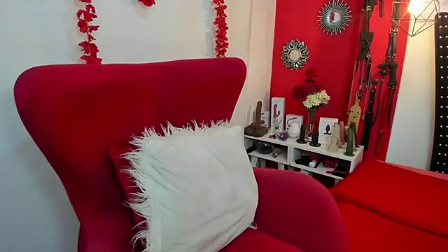 Snapshot of julieta_evans_ chatting on 12-16-24, 10:03 julieta evans online show from 12-16-24, 10:03