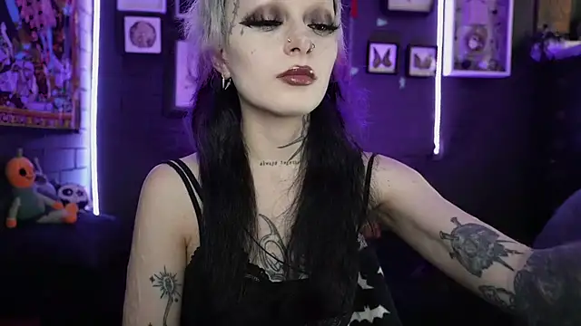 insania 9999  online show from 01-05-26, 06:55