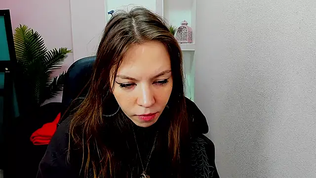 Persephoni online show from 01-24-25, 05:42