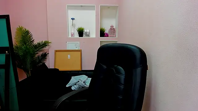 Persephoni online show from 09-29-25, 04:01