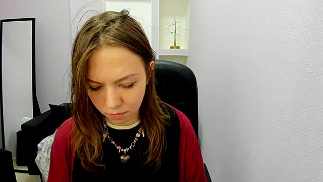 Persephoni online show from 04-12-26, 05:07