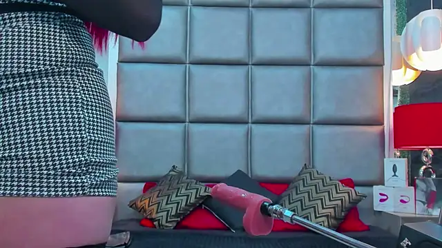 AllissaBrowm online show from 04-21-26, 04:45