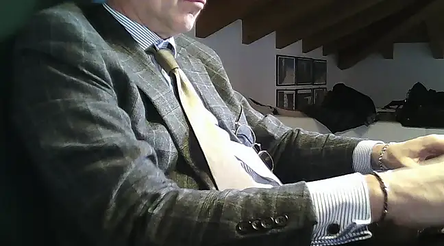 paolo72 online show from 01-15-25, 01:41