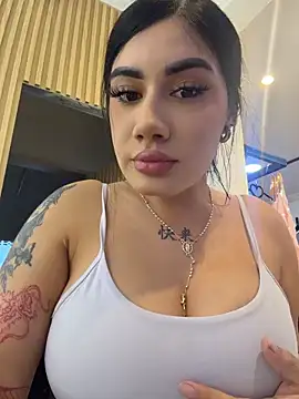 clarachanelricek online show from 04-24-26, 08:33