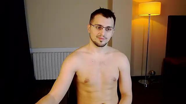 Snapshot of Friend12321 chatting on 02-07-25, 02:08 Friend12321 online show from 02-07-25, 02:08