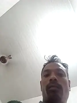 Snapshot of Lent_Medium chatting on 10-02-25, 03:57 Lent Medium online show from 10-02-25, 03:57