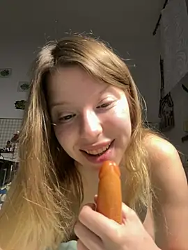 kimczii online show from 04-27-26, 06:22