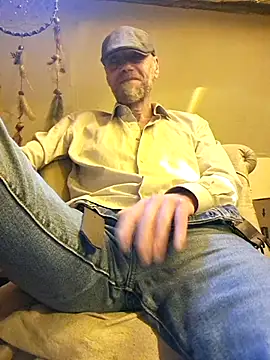 eddouxxx78 online show from 04-01-26, 01:41