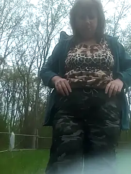 explored romantic online show from 04-25-26, 10:29