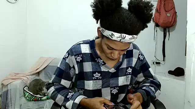 angelamarie1 online show from 10-30-25, 09:00