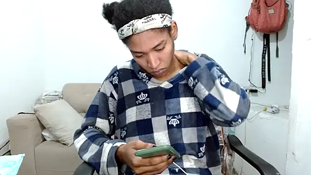 angelamarie1 online show from 11-27-25, 01:57