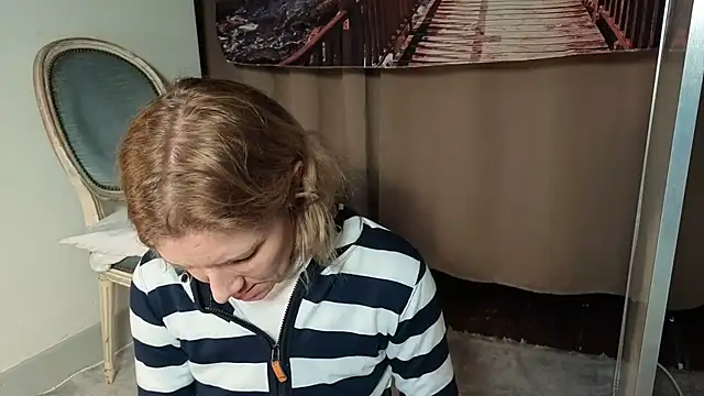 Lola Belgium online show from 04-27-26, 04:27