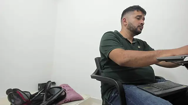 isearchcompany online show from 12-15-25, 09:13