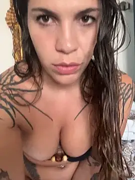 Snapshot of frenchxena98 chatting on 02-27-26, 11:05 frenchxena98 online show from 02-27-26, 11:05