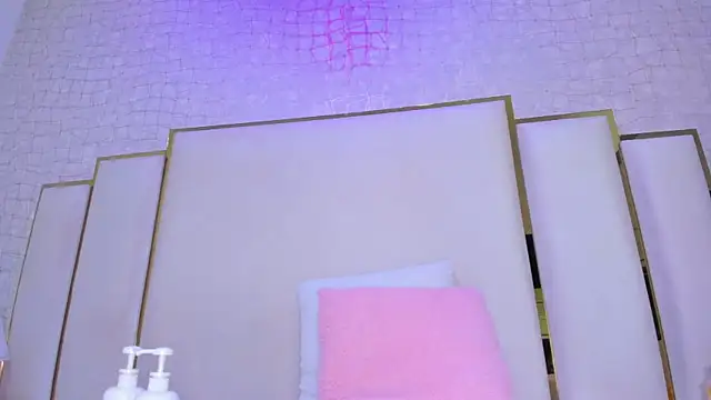 Snapshot of paola_rodriguez chatting on 05-16-26, 11:53 paola rodriguez online show from 05-16-26, 11:53