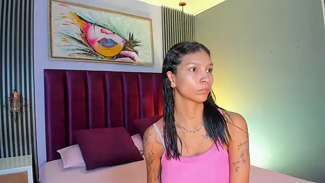 LauraAristizabal online show from 03-12-26, 12:33