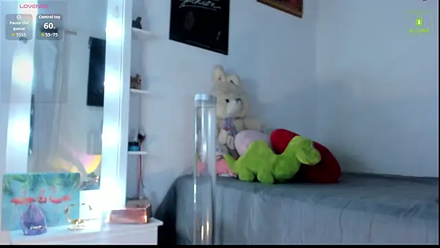 miaa-lee online show from 11-22-25, 02:21