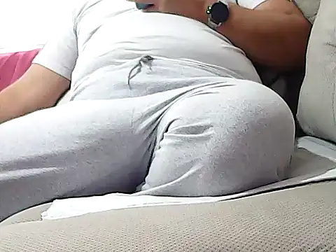 Snapshot of trucker8282 chatting on 01-05-25, 11:37 trucker8282 online show from 01-05-25, 11:37