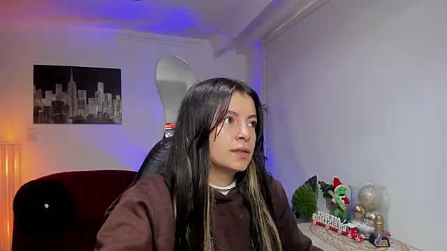 Meghan320 online show from 12-18-25, 11:49