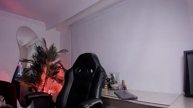 Meghan320 online show from 01-14-26, 11:38