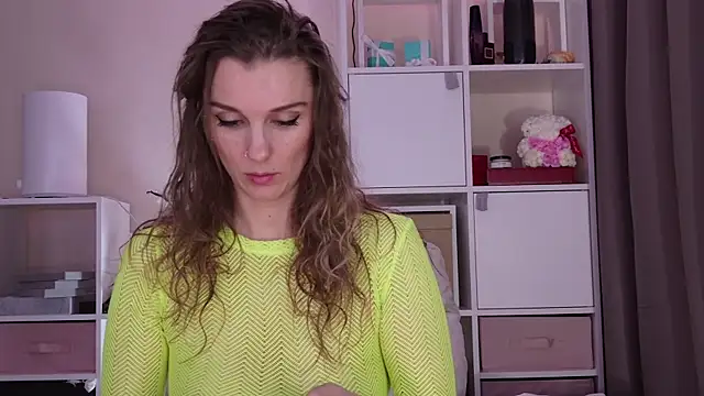 Karamelsw  online show from 03-25-26, 08:04