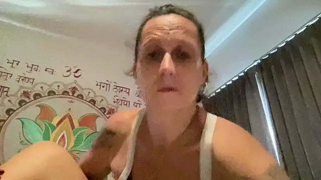 Sexy-Mel online show from 12-04-25, 05:17