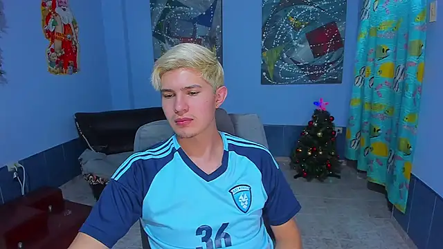 Snapshot of patrik_027 chatting on 12-17-25, 07:36 patrik 027 online show from 12-17-25, 07:36