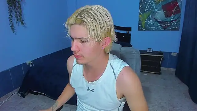 Snapshot of patrik_027 chatting on 03-26-26, 08:03 patrik 027 online show from 03-26-26, 08:03