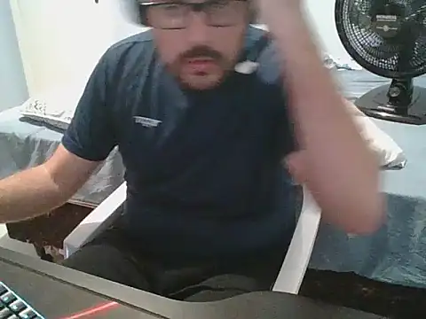 Snapshot of SuyNey chatting on 03-09-26, 02:26 SuyNey online show from 03-09-26, 02:26