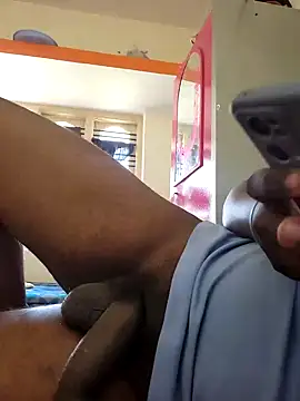 Snapshot of Mallupaiyanaachu chatting on 01-01-25, 06:15 Mallupaiyanaachu online show from 01-01-25, 06:15