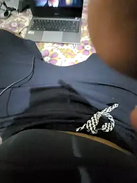 Snapshot of Mallupaiyanaachu chatting on 01-27-25, 01:30 Mallupaiyanaachu online show from 01-27-25, 01:30