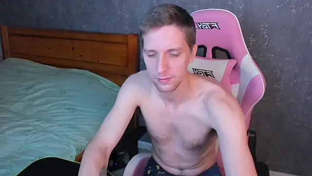 DavidAndSophie online show from 12-18-24, 02:49