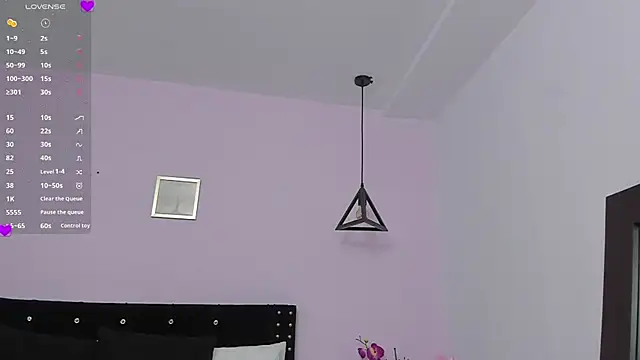 Snapshot of CeliWoods chatting on 02-01-25, 11:21 CeliWoods online show from 02-01-25, 11:21