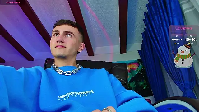 Snapshot of dimitri-bilak chatting on 12-06-24, 01:29 dimitri-bilak online show from 12-06-24, 01:29